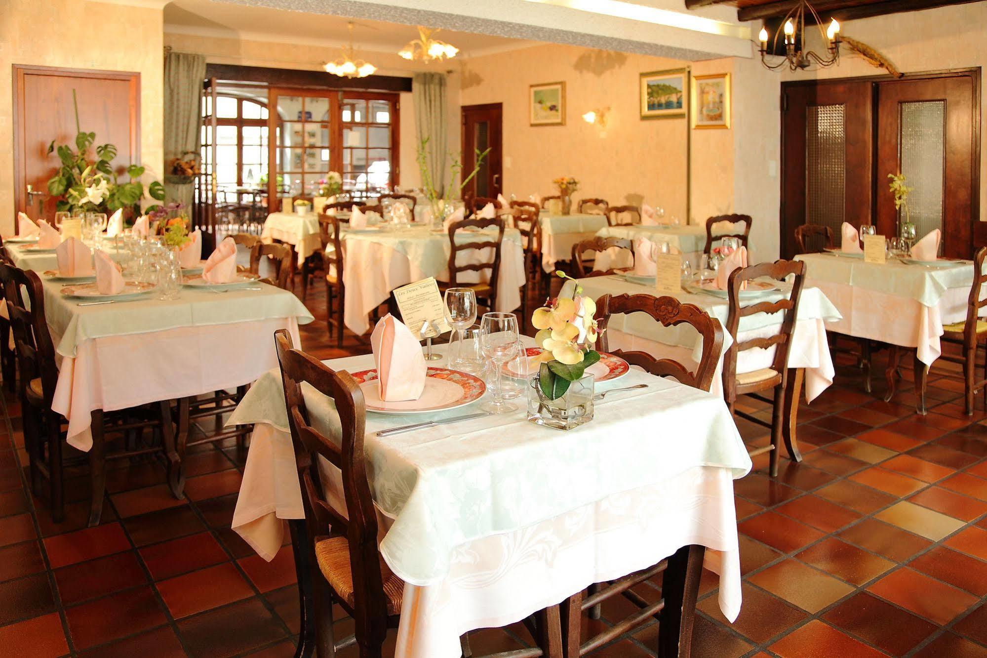 Hotel Restaurant Des Deux Vallees Entraygues-sur-Truyère Kültér fotó