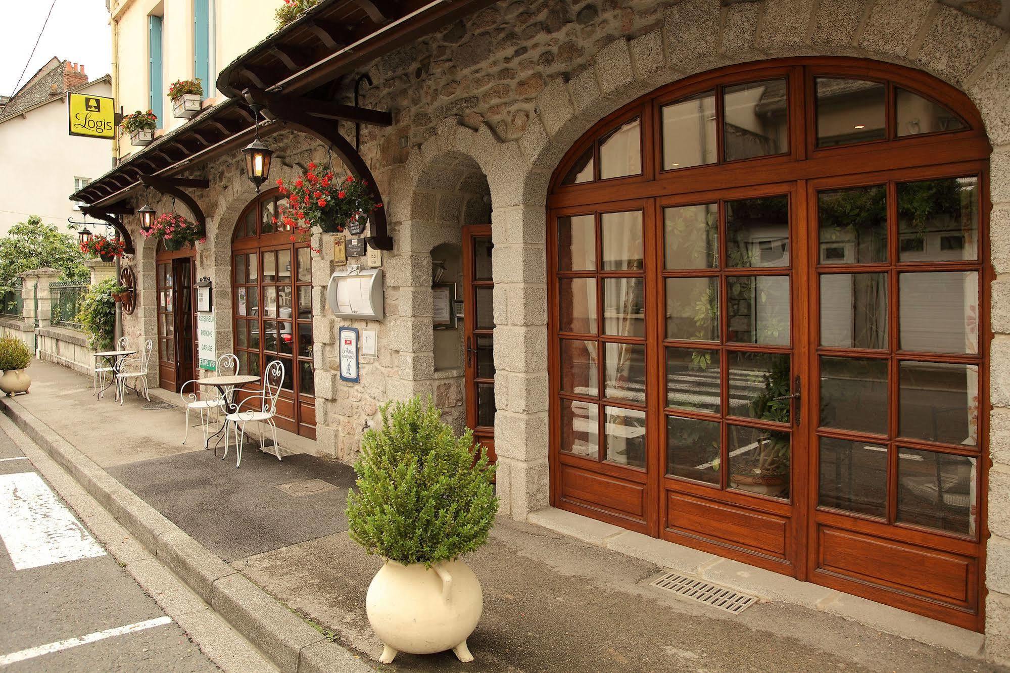 Hotel Restaurant Des Deux Vallees Entraygues-sur-Truyère Kültér fotó